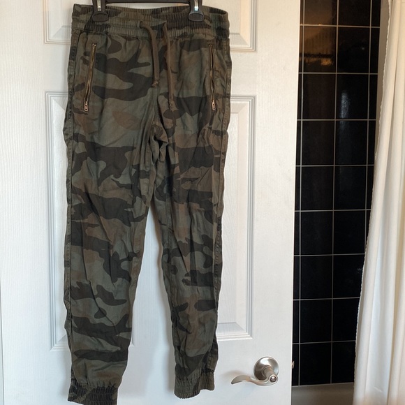 TNA camo joggers - Picture 1 of 6
